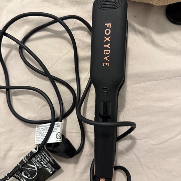 Foxybae Straightener - Picture 2 of 5
